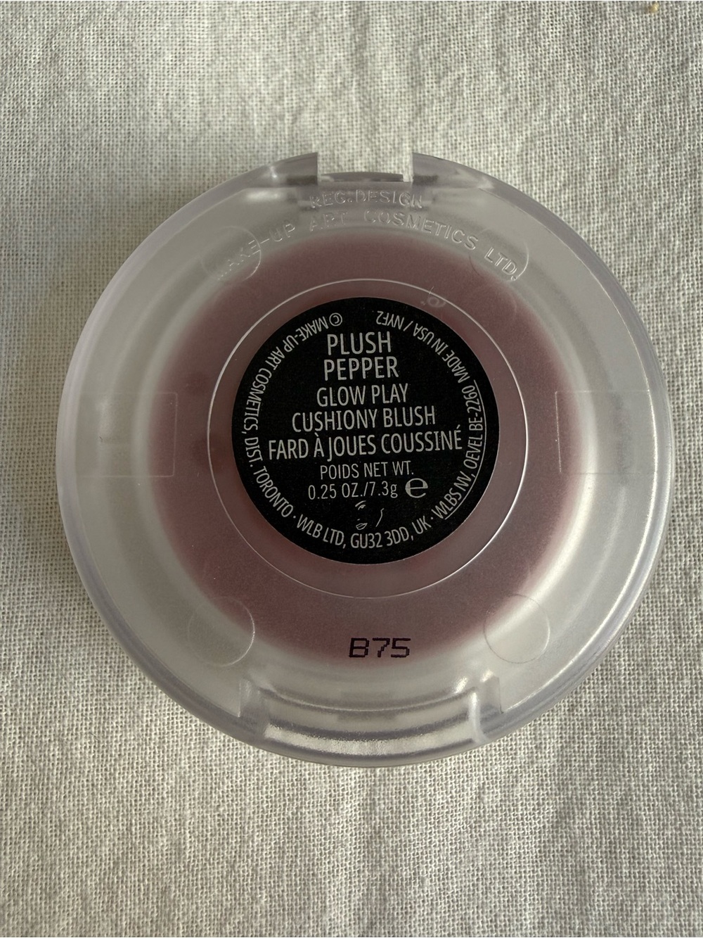 MAC Plush Pepper Glow Play - Picture 3 of 4